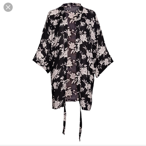 ‼️NEW‼️Spiritual Gangster kimono - Picture 2 of 2